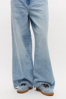08 Denim Raw Edge Sneakers | Light Blue Vintage