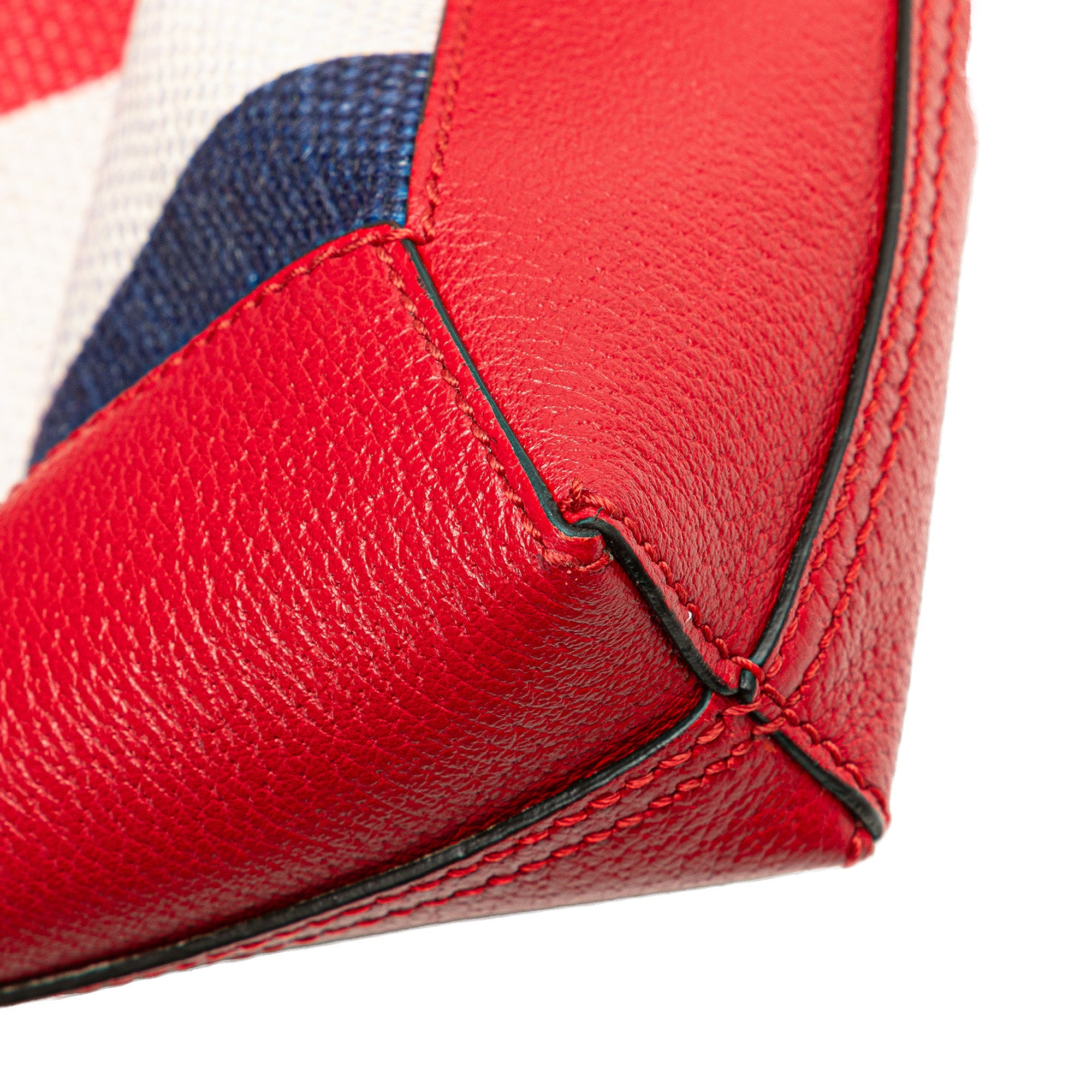 Gucci | Pre-Owned Canvas Sylvie Baiadera Tote | Red