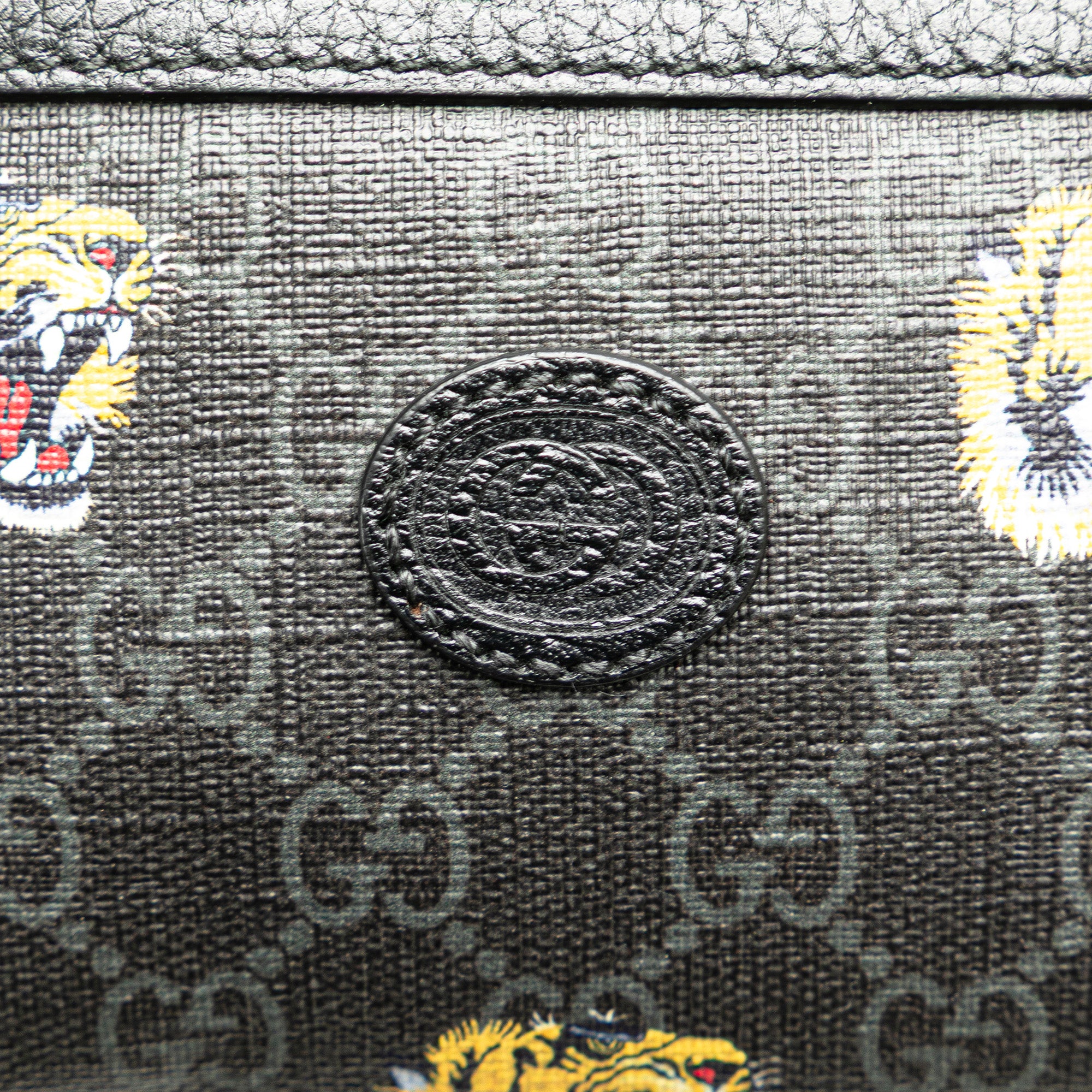 Gucci | Pre-Owned GG Supreme Tiger Belt Bag | Black