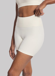 High-Waisted Impact Mesh Shorts | Ivory