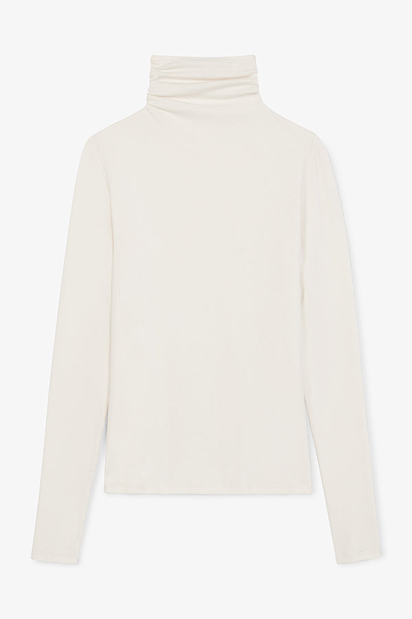 Packshot image of the axam top in ivory | Exclude | Still