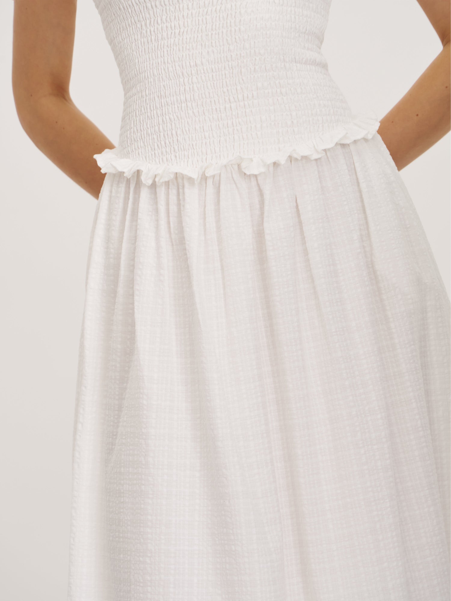 Quadiya Cotton Seersucker Smocked Strapless Midi Dress | White