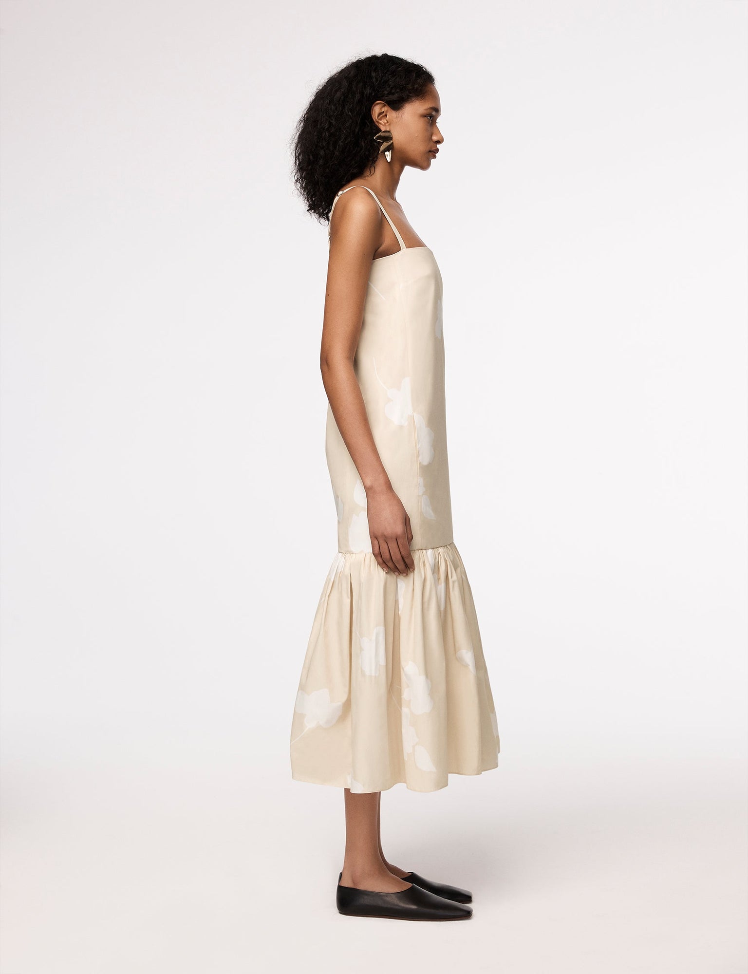 Another Tomorrow Gathered Flounce Dress in Khaki Floral – Cotton Women's Dress