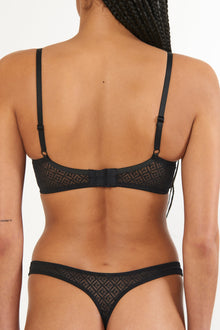 Betty Triangle Soft Bra | Black