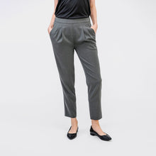 Women's Swift Drape Pant - Charcoal Heather