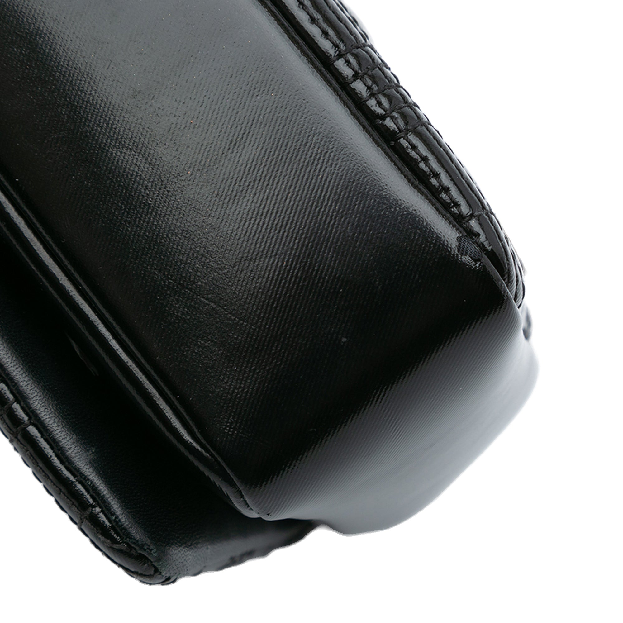 Burberry | Pre-Owned Small Patent Horseferry Lola Crossbody | Black