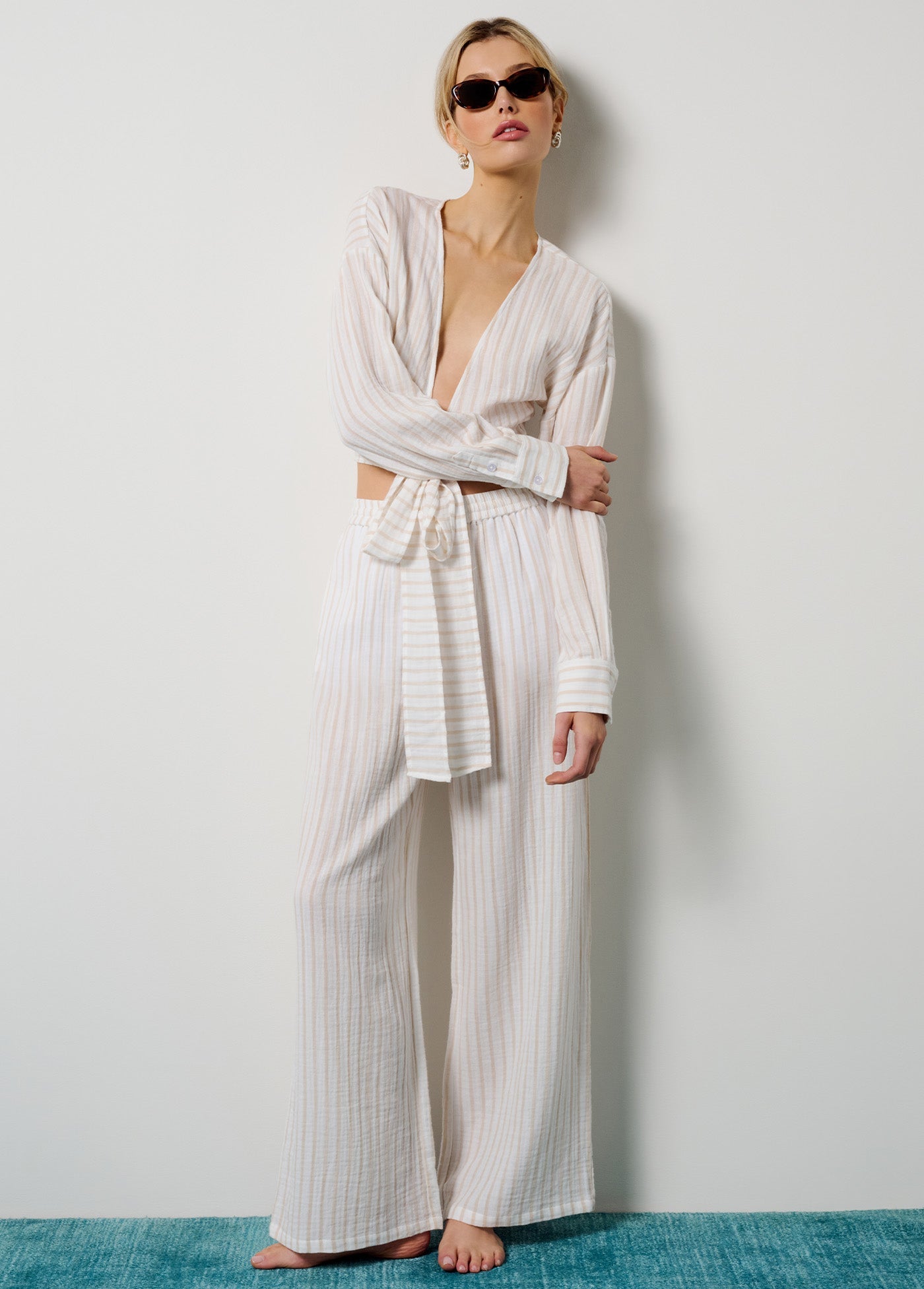 light khaki stripe
