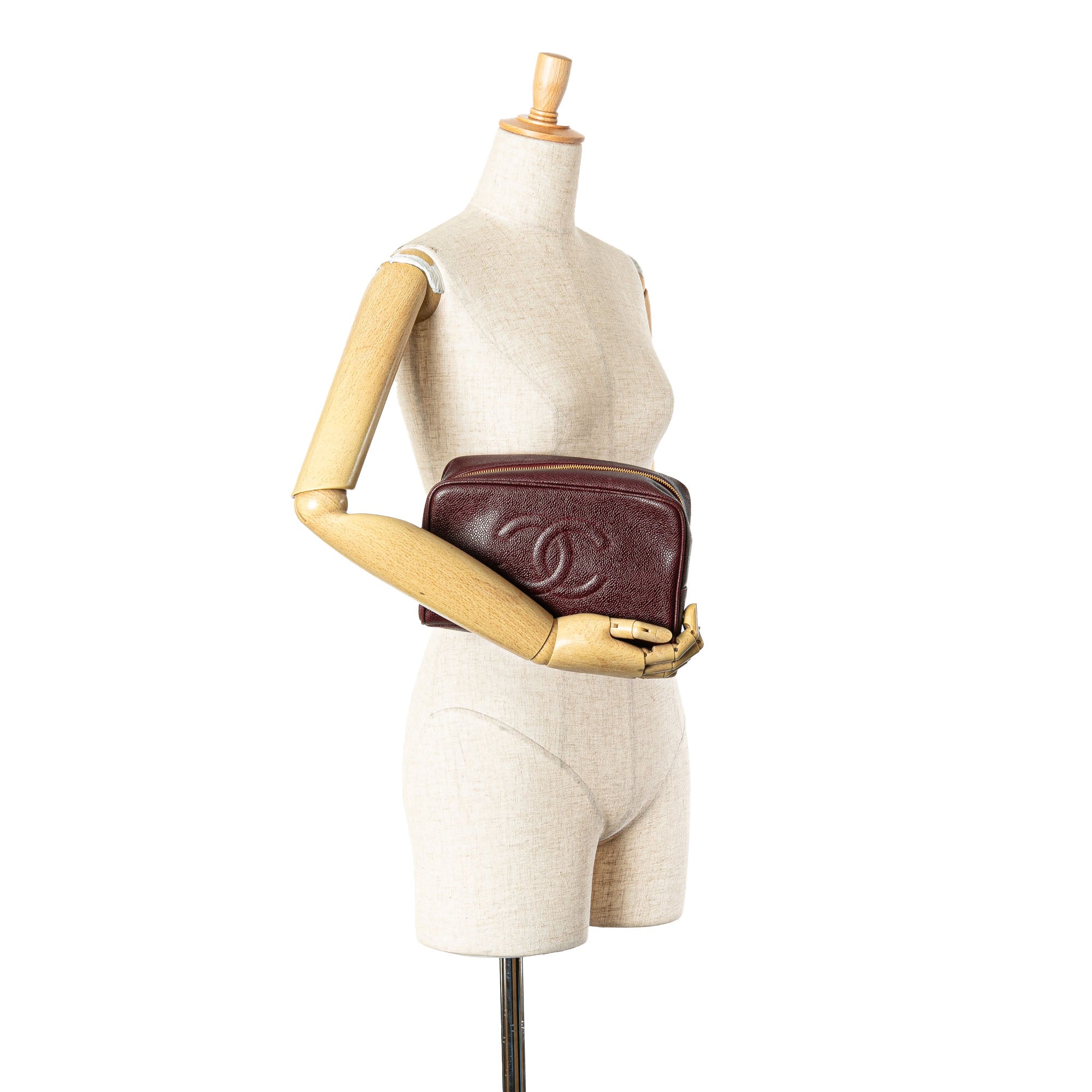 Chanel | Pre-Owned CC Caviar Pouch | Red/Burgundy