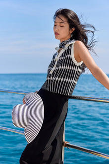 High-Waisted Knit Vest | Black