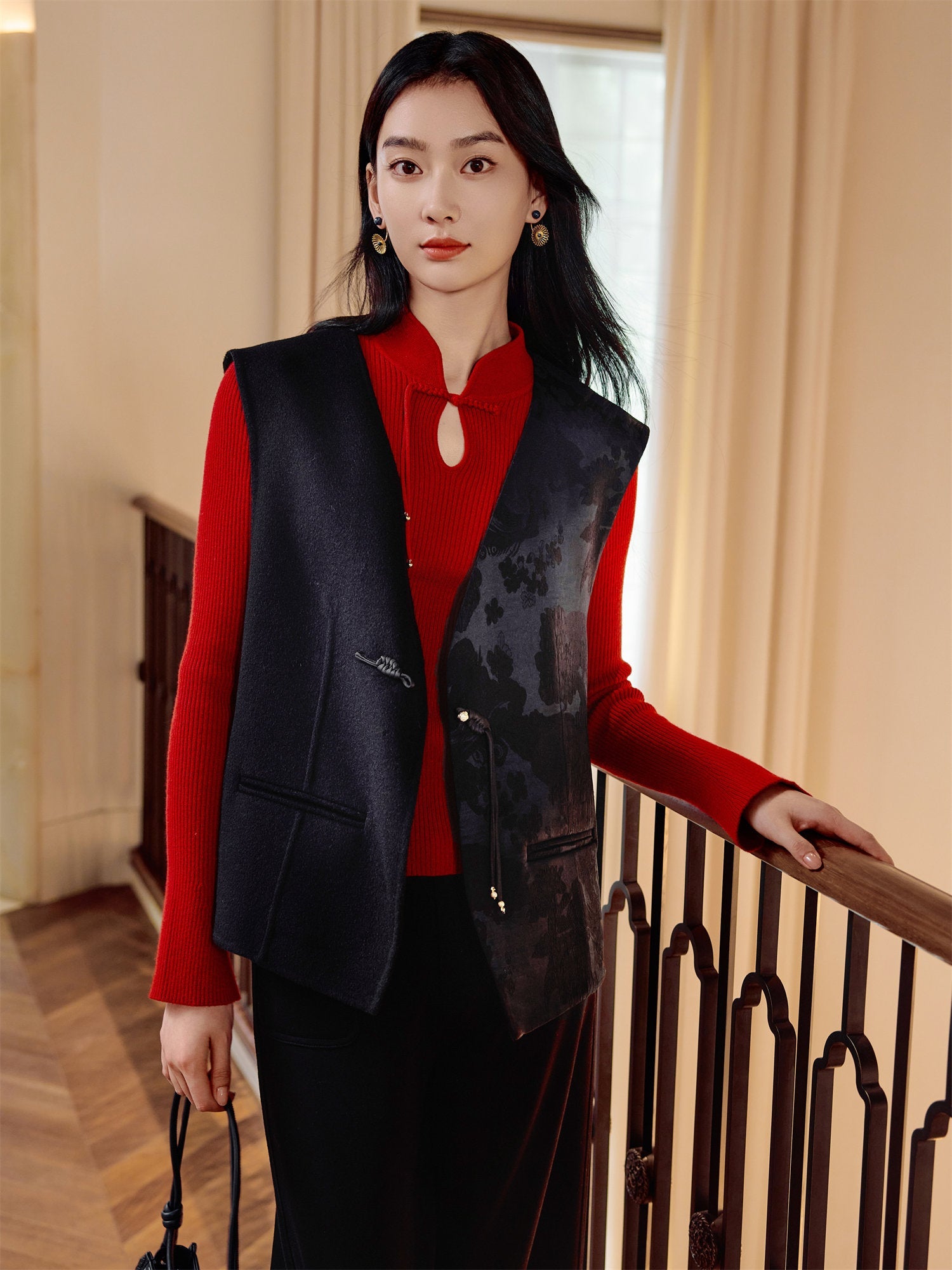 Silk and Wool Jacquard Vest | Black