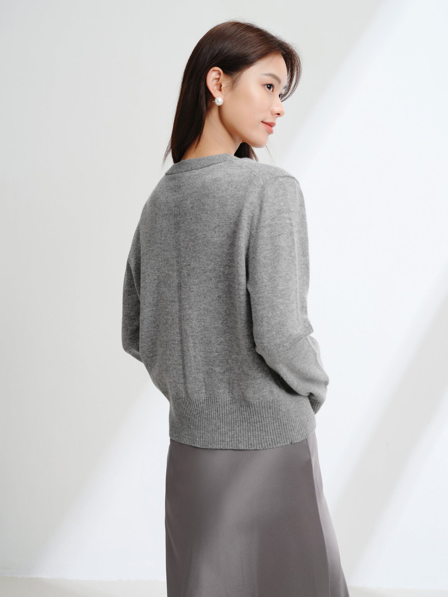 Wool Cashmere V-Neck Sequin Knit Cardigan | Grey