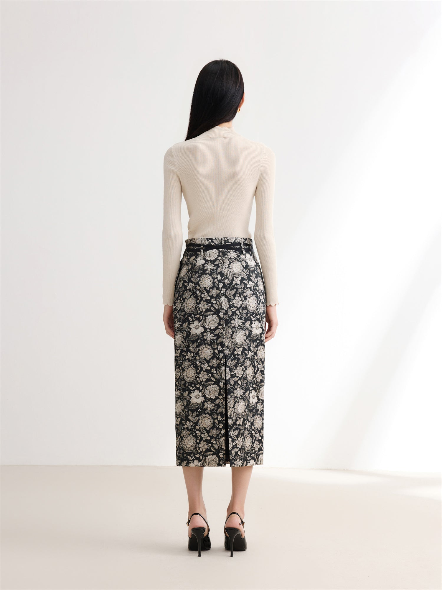 Tie Belt Skirt | Black Floral