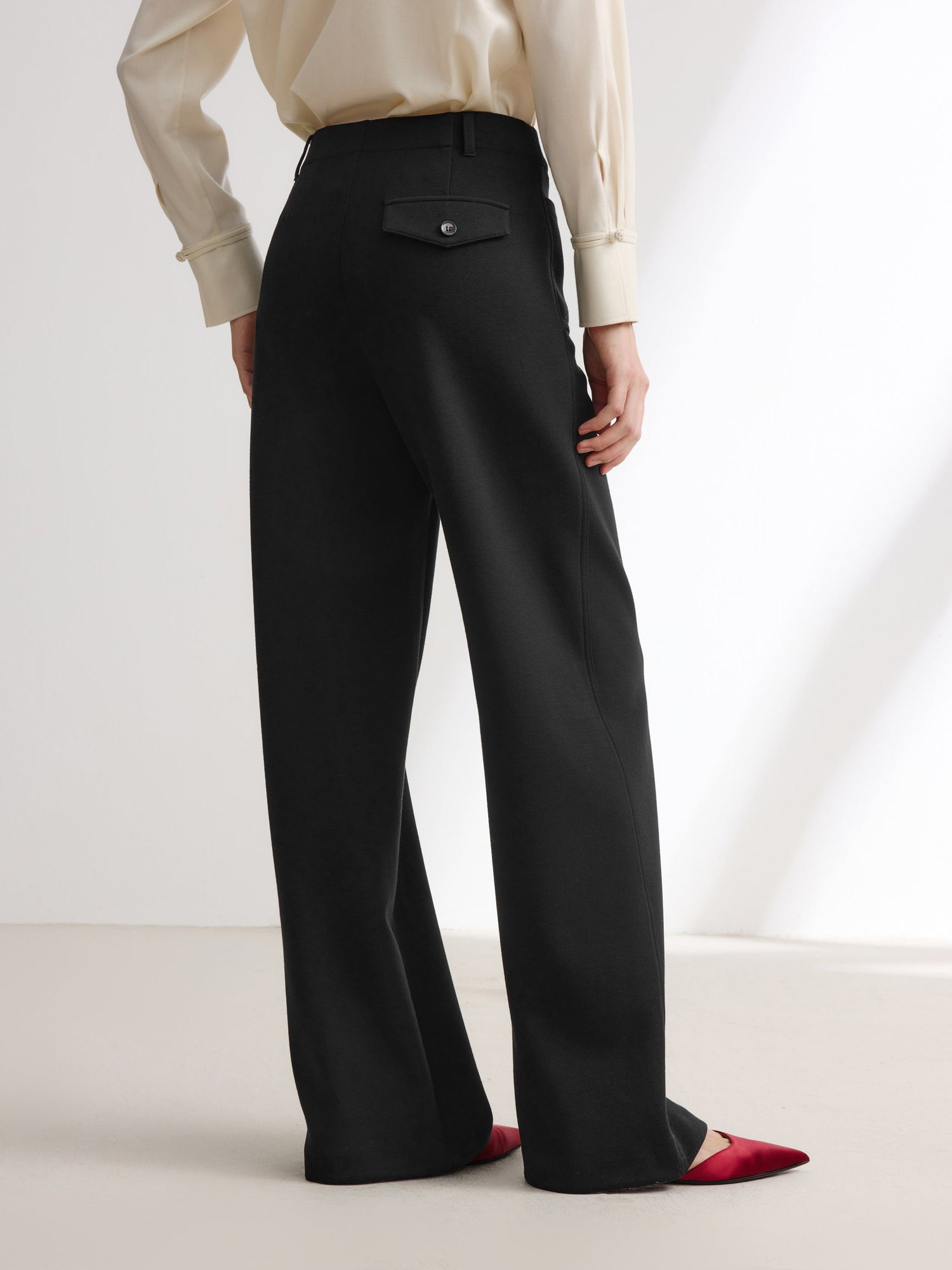 Practical Pockets Straight Leg Pants | Black