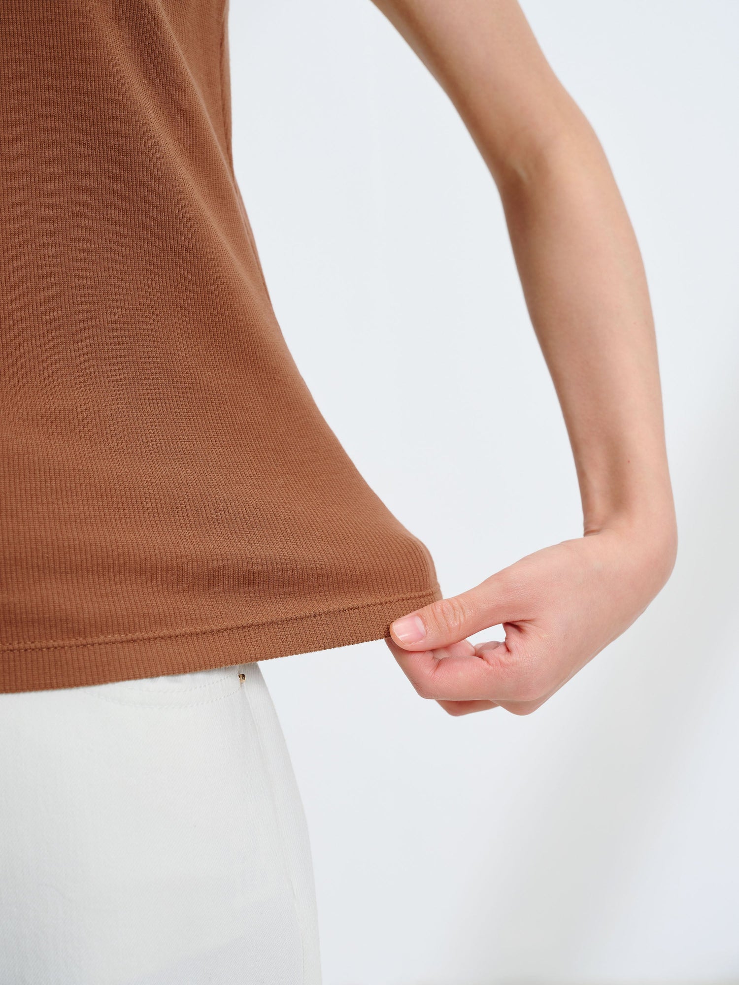 Sleeveless Tank Top | Brown