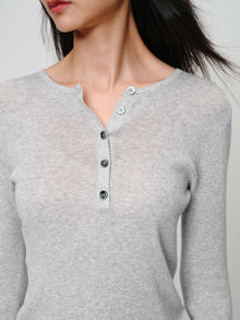 Slim round neck knit base sweater | Grey