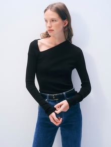 Superfine Merino Asymmetrical Top | Black