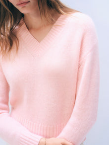 Cashmere Featherweight V Neck | Clay Pink