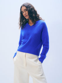 Cashmere Featherweight V Neck | Cobalt Blue