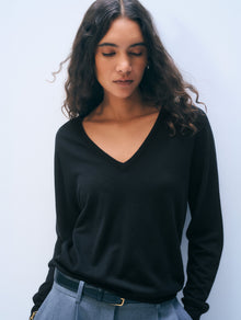 Superfine Merino Wool V Neck | Black