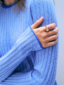 Cashmere Textured Crewneck | Blue Combo