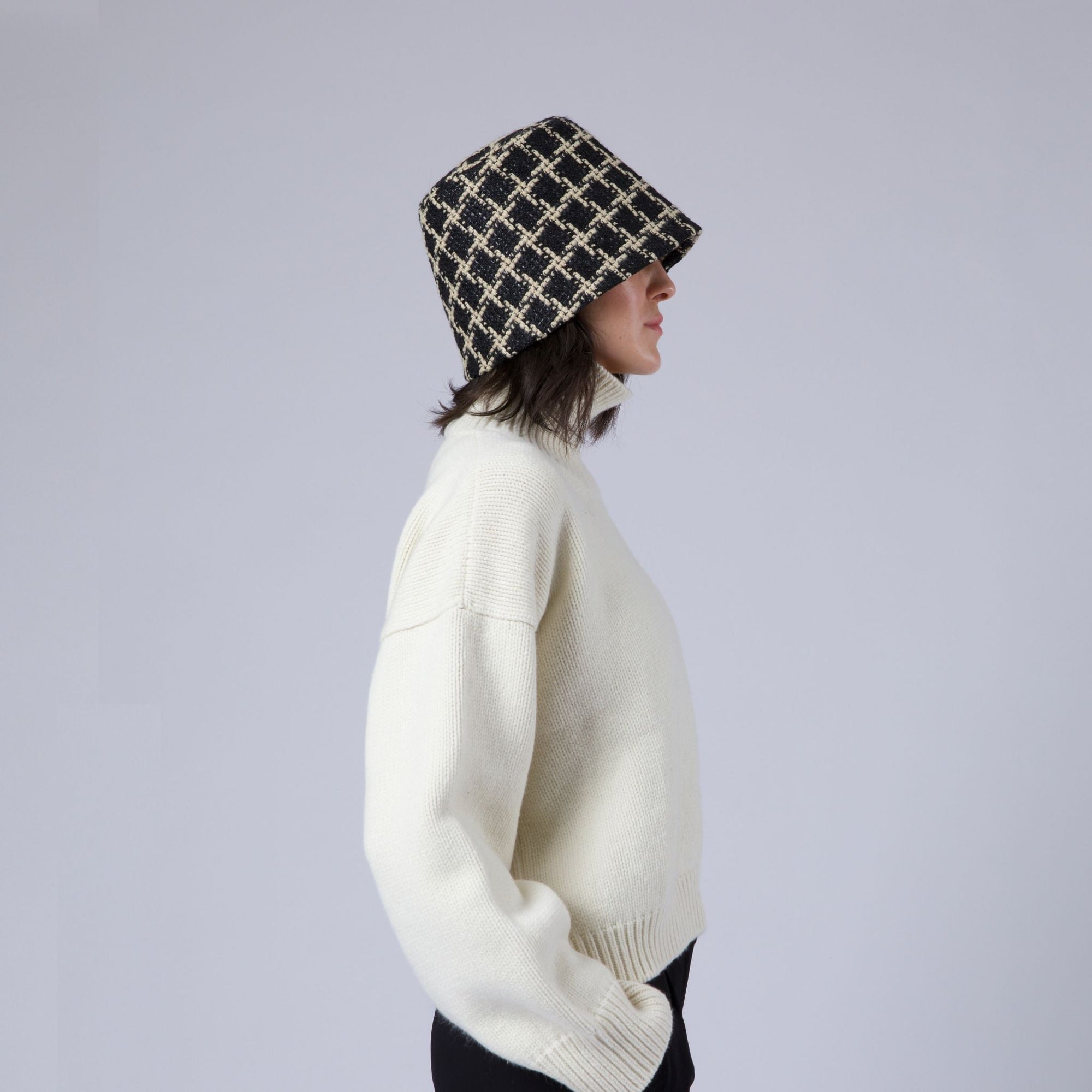 Ella Tweed | Black/Beige