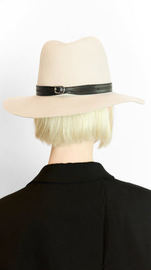 Corinne Hat - Janessa Leone