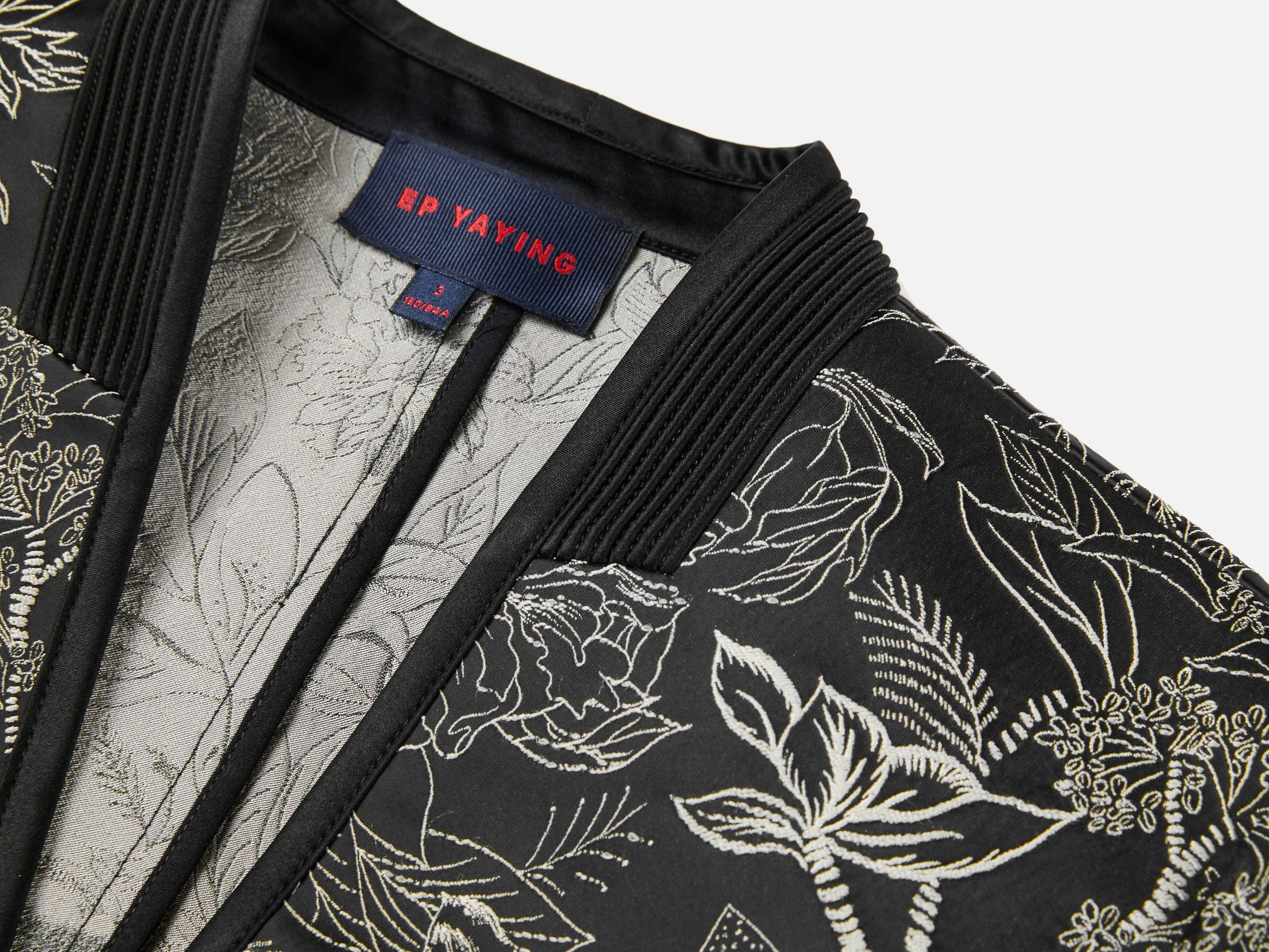 Silk Satin Jacquard Waist-Cinched Blazer | Black
