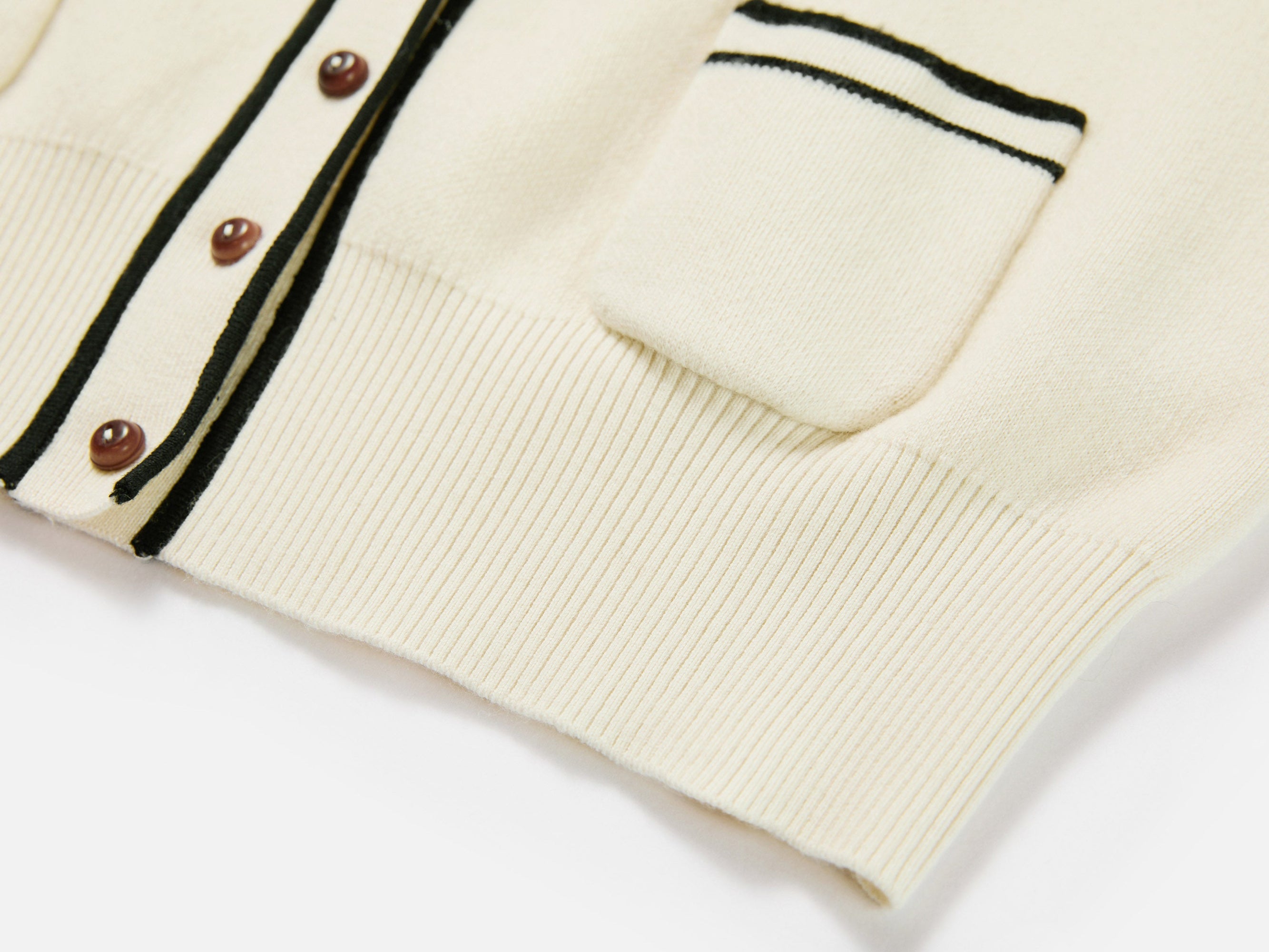 Cotton Cashmere Blended V-Neck Color-Block Knit Cardigan | White