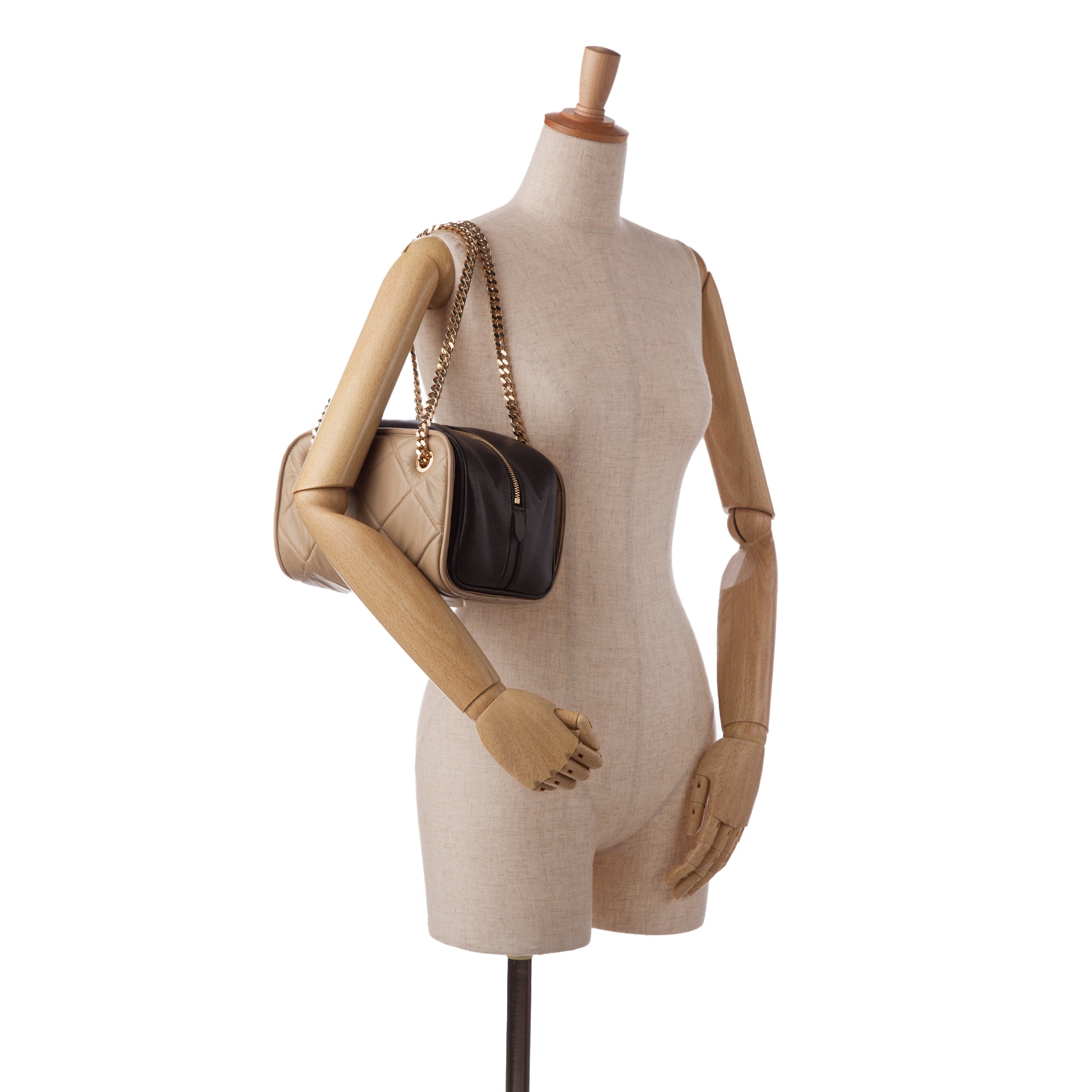 Burberry | Pre-Owned Quilted Cube Chain Shoulder Bag | Brown/Taupe