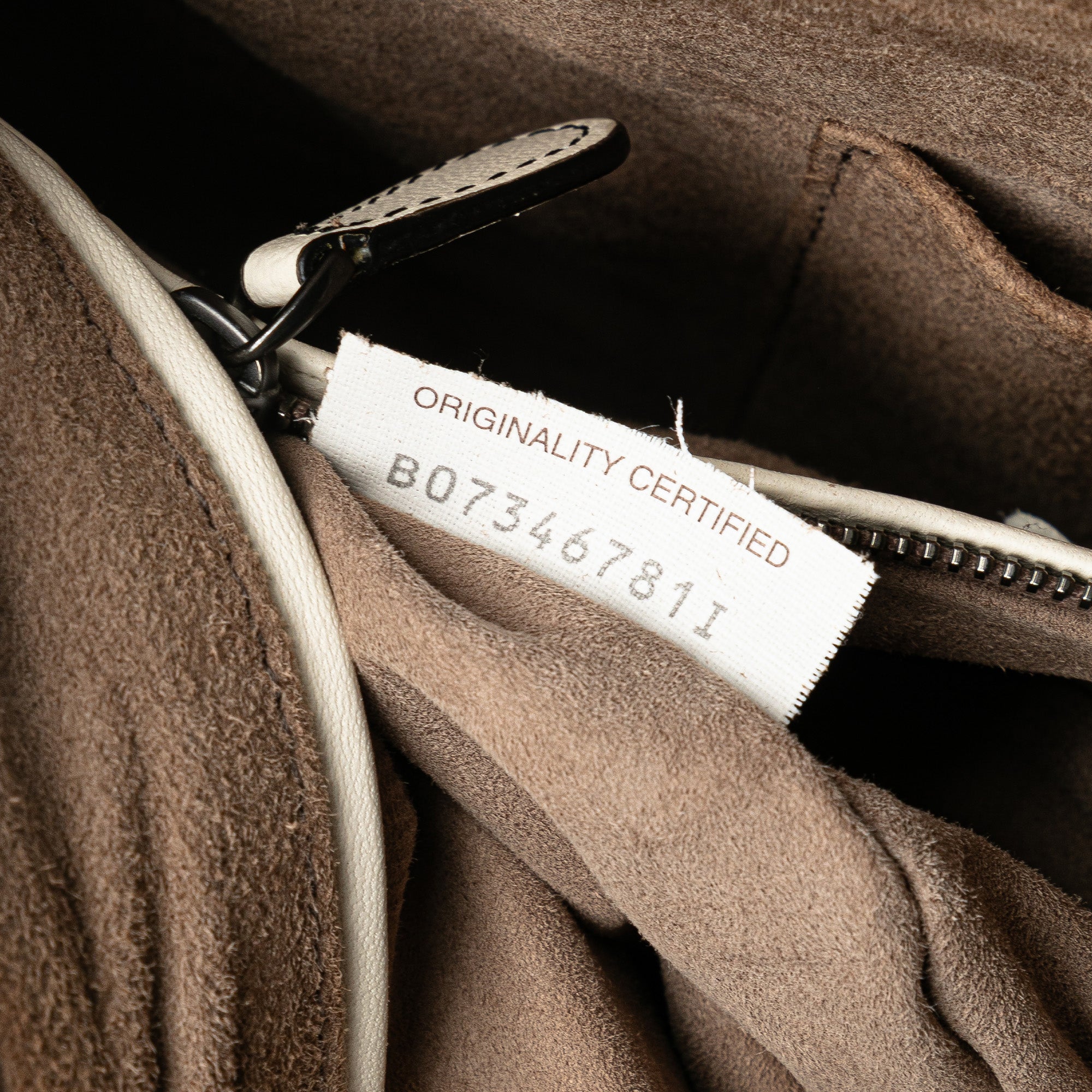 Bottega Veneta | Pre-Owned Nappa Intrecciato Check Grommet Palio Crossbody | White/Black