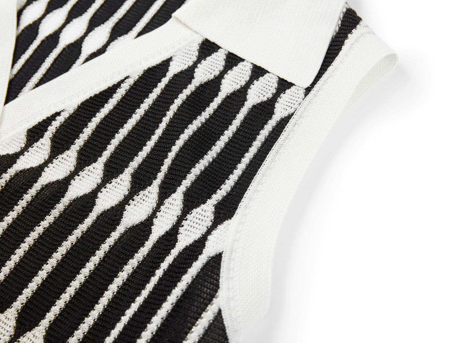 High-Waisted Knit Vest | Black