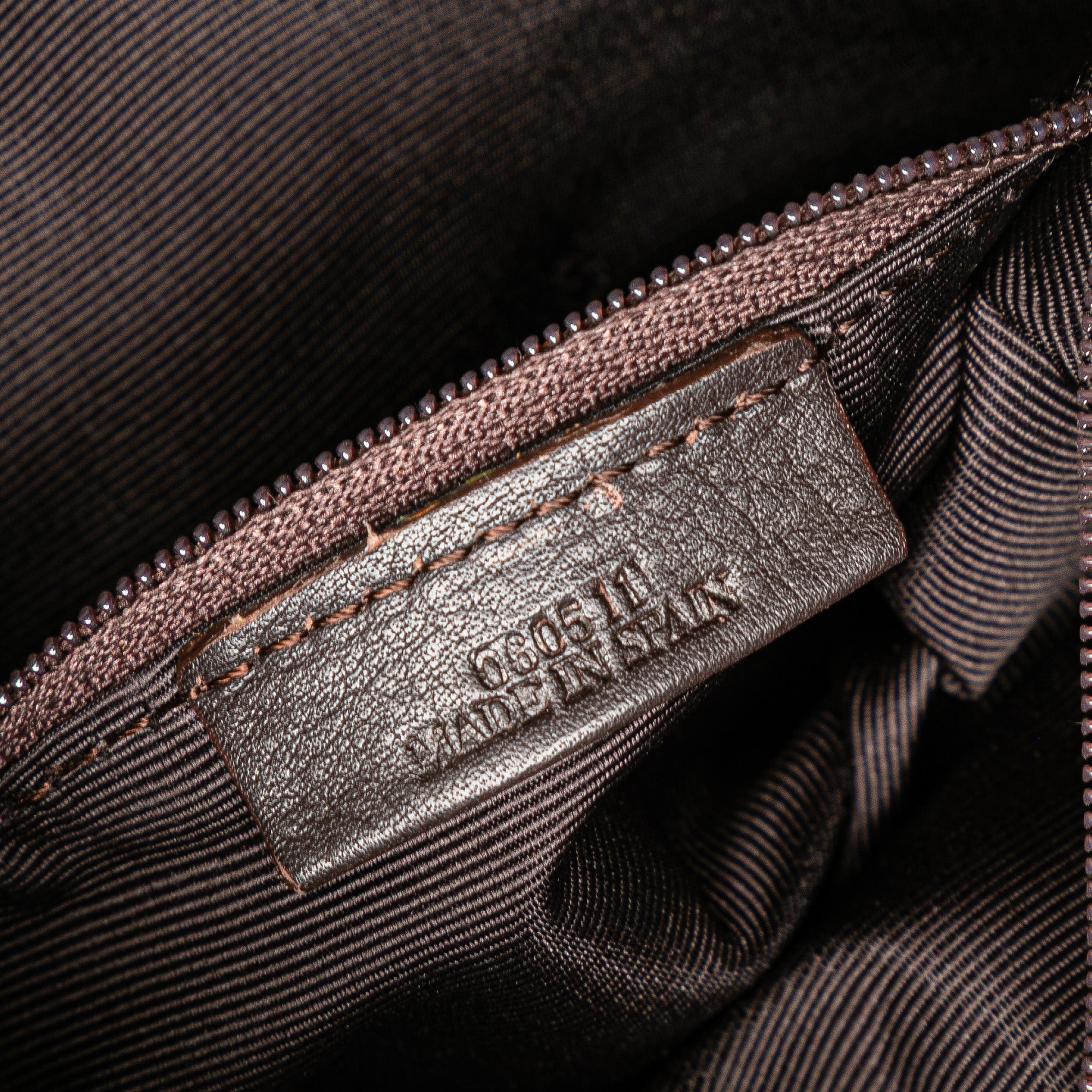 Loewe | Pre-Owned Leather Crossbody | Red