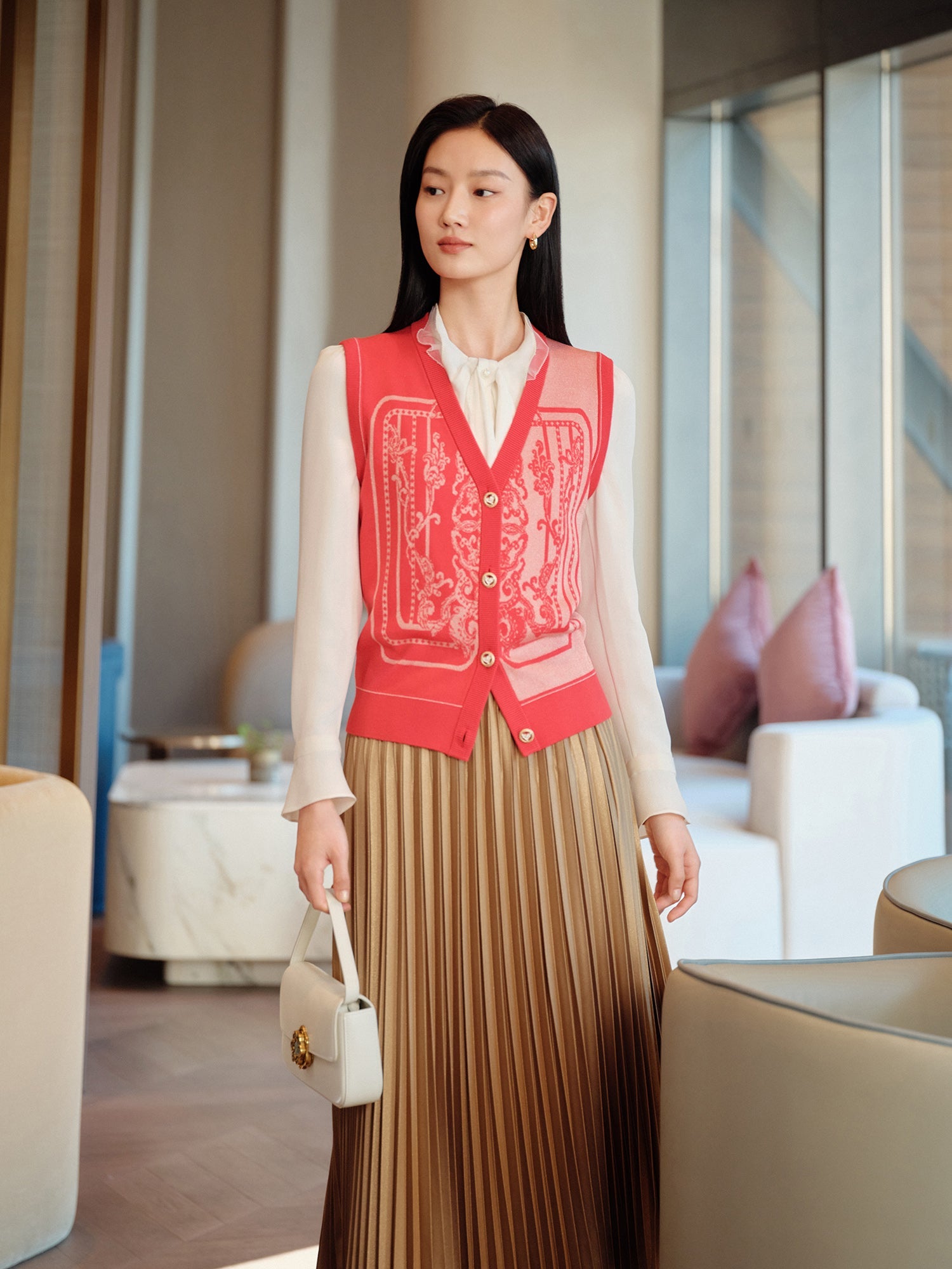 Embossed Knit Vest | Red