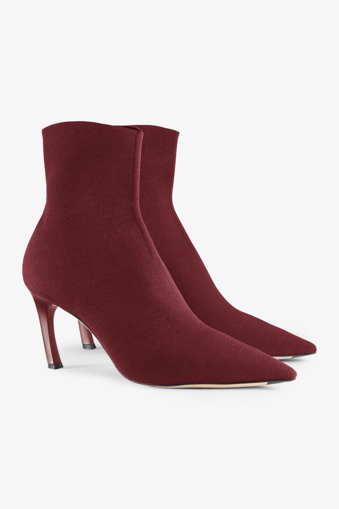 Packshot image of the Lana Boot—3D Knit in Burgundy | Grid