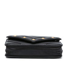 Chanel | Pre-Owned Chevron Lambskin Button Wallet On Chain | Black