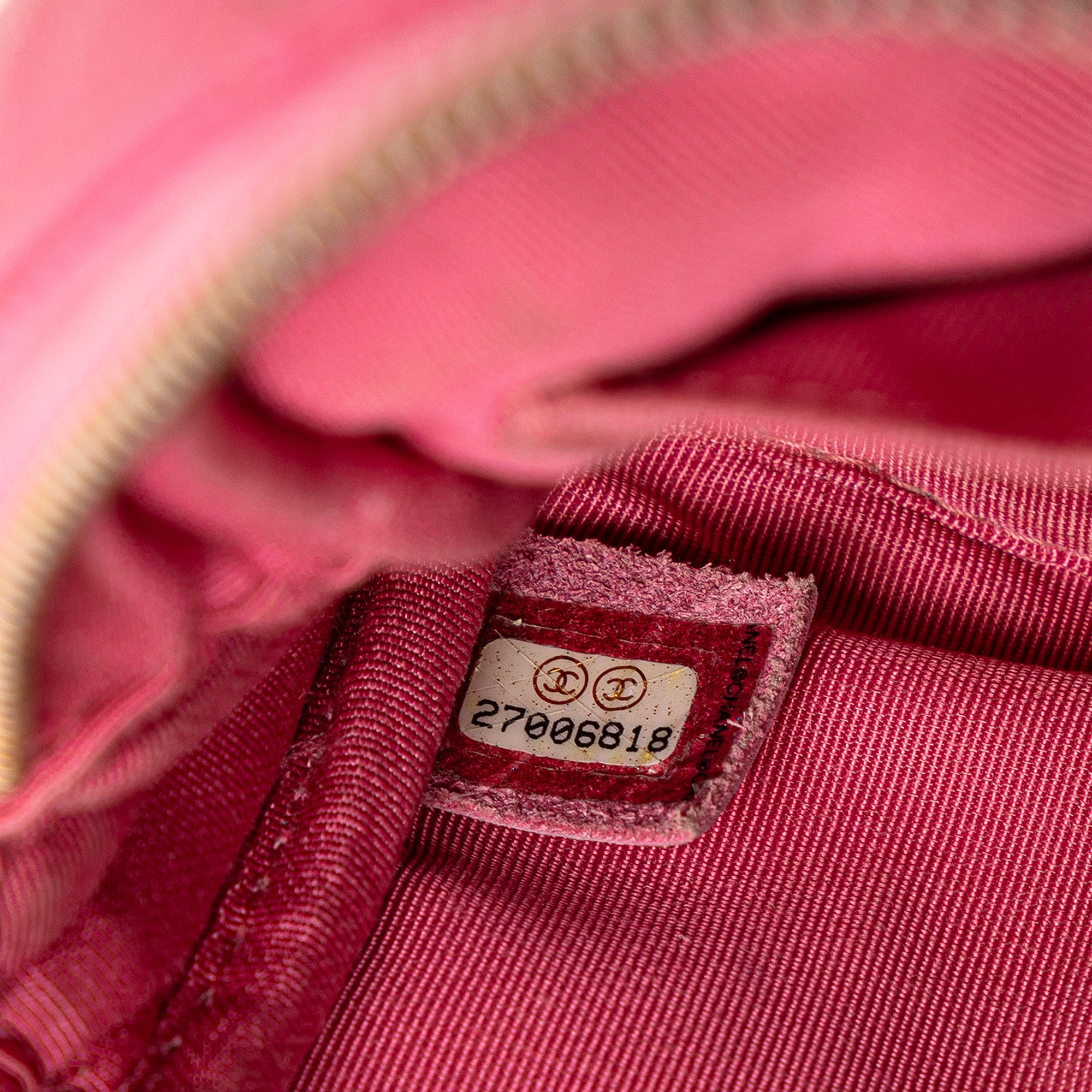 Chanel | Pre-Owned Quilted Caviar CC Day Camera Bag | Pink