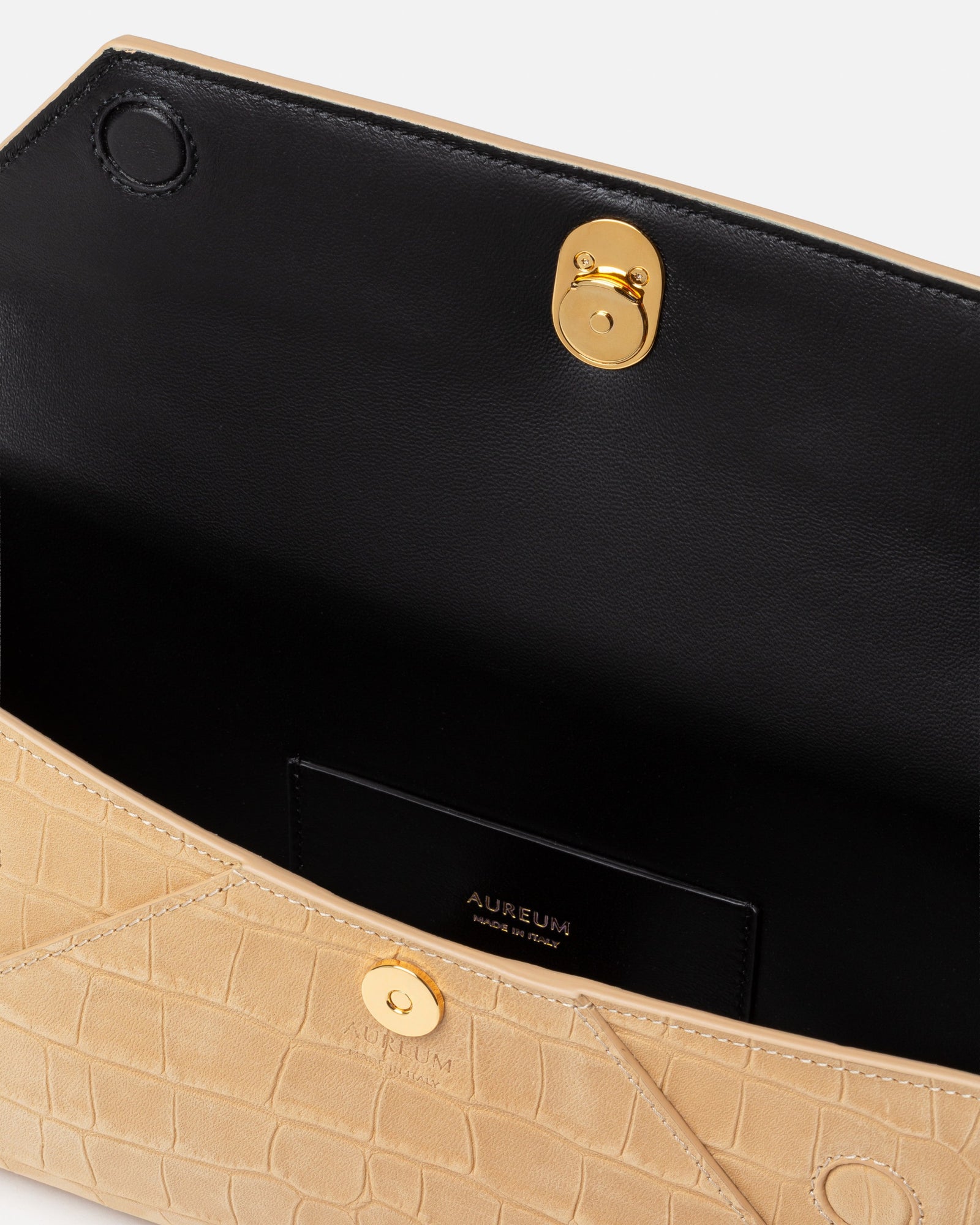 Cassandra Clutch | Chai Croc