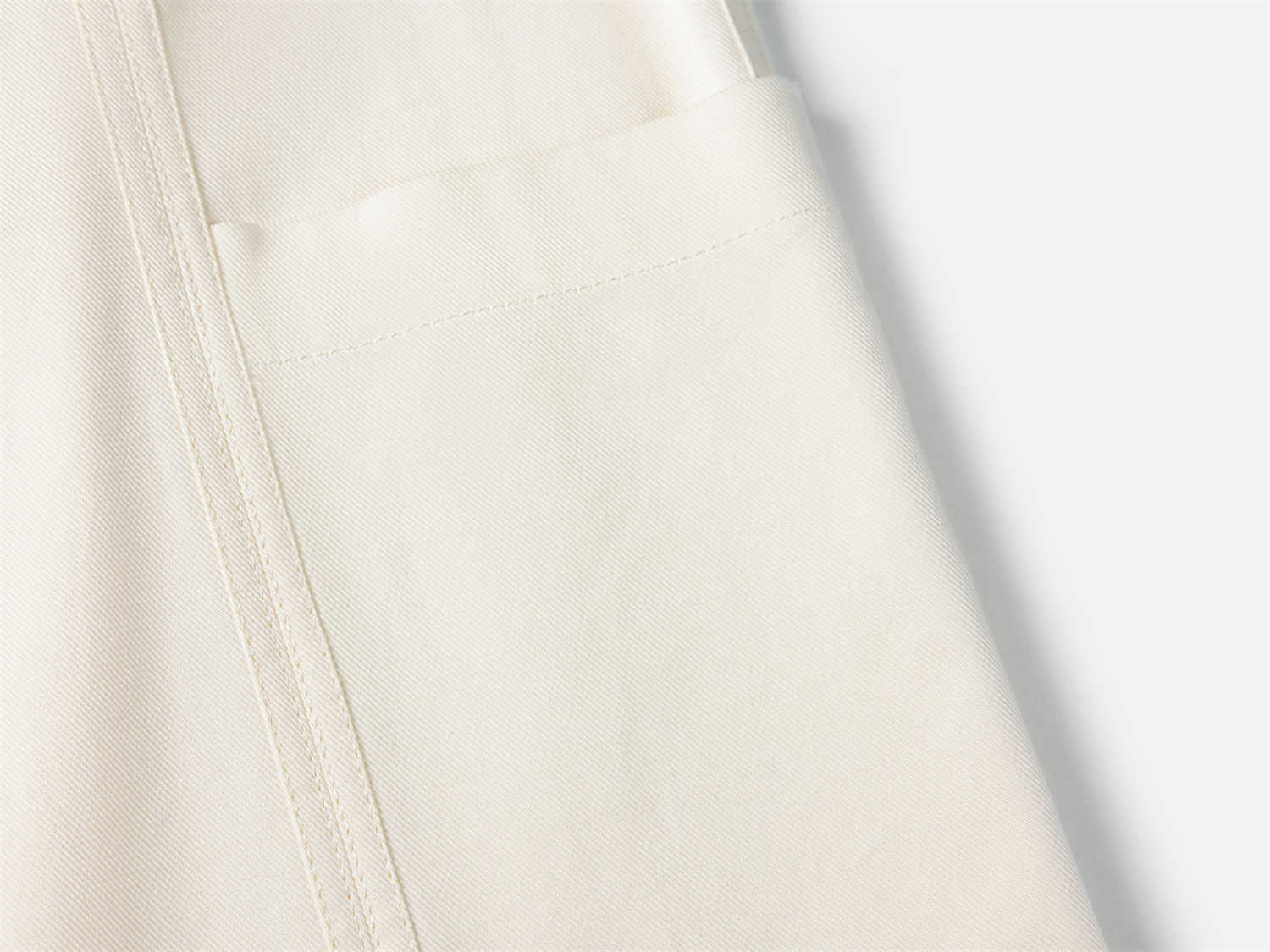 Simple-designed Straight Pants | Beige