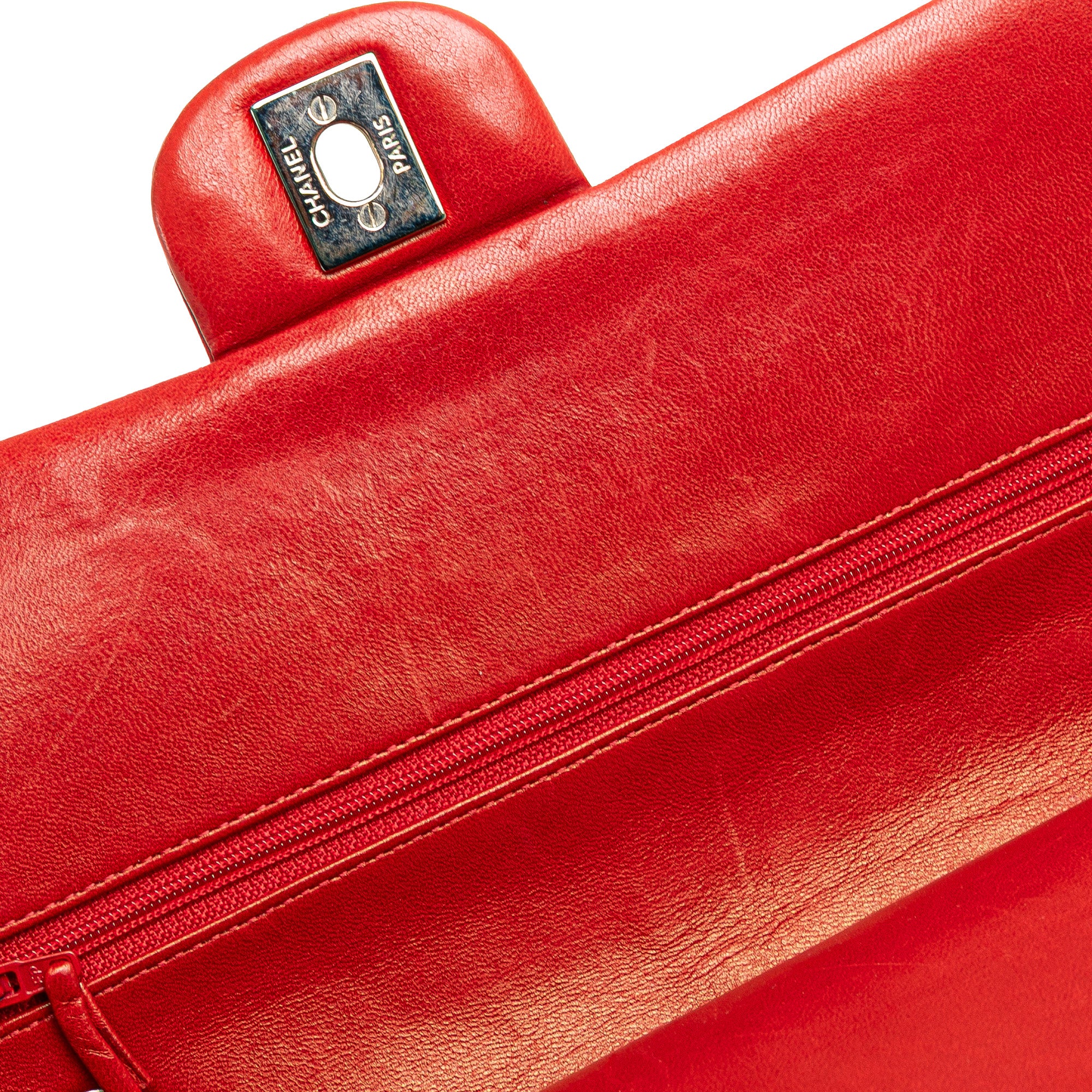 Chanel | Pre-Owned Medium Classic Lambskin Double Flap - I | Red