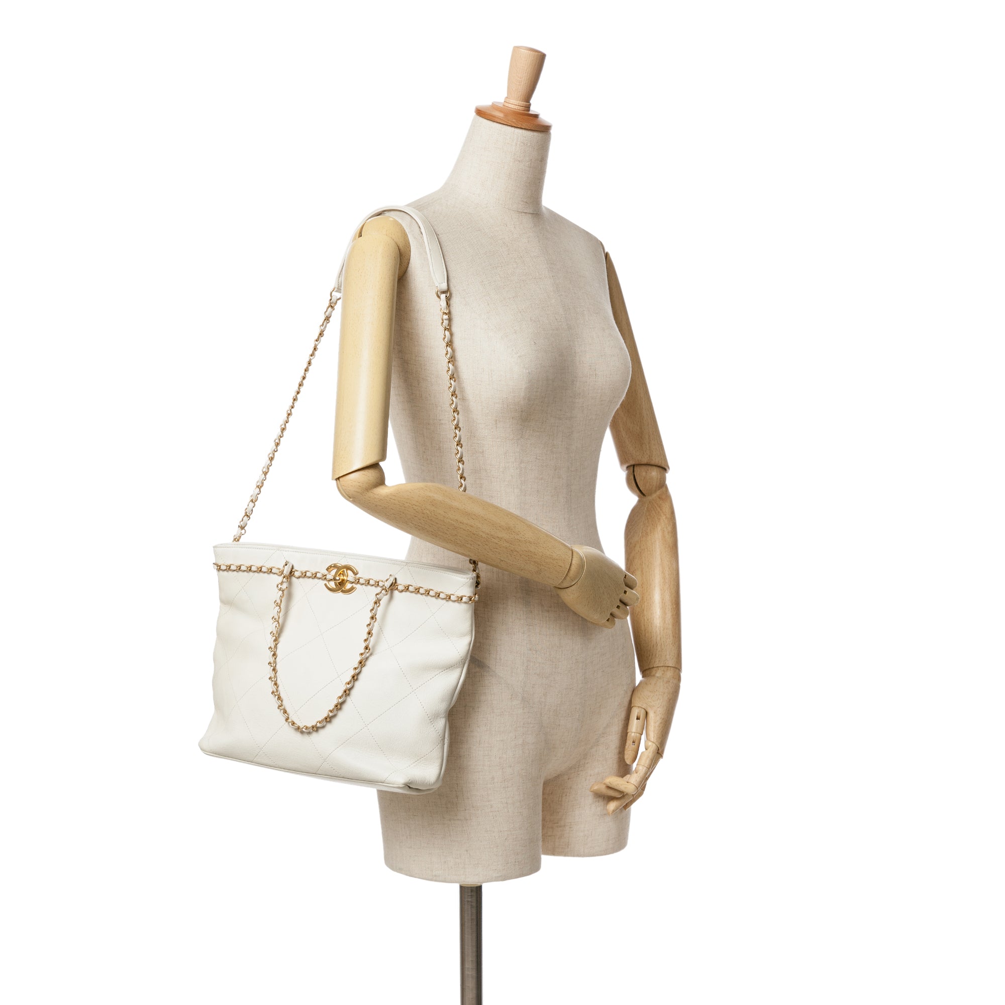 Chanel | Pre-Owned Quilted Calfskin CC Lock Chain Shopping Tote | White/Ivory