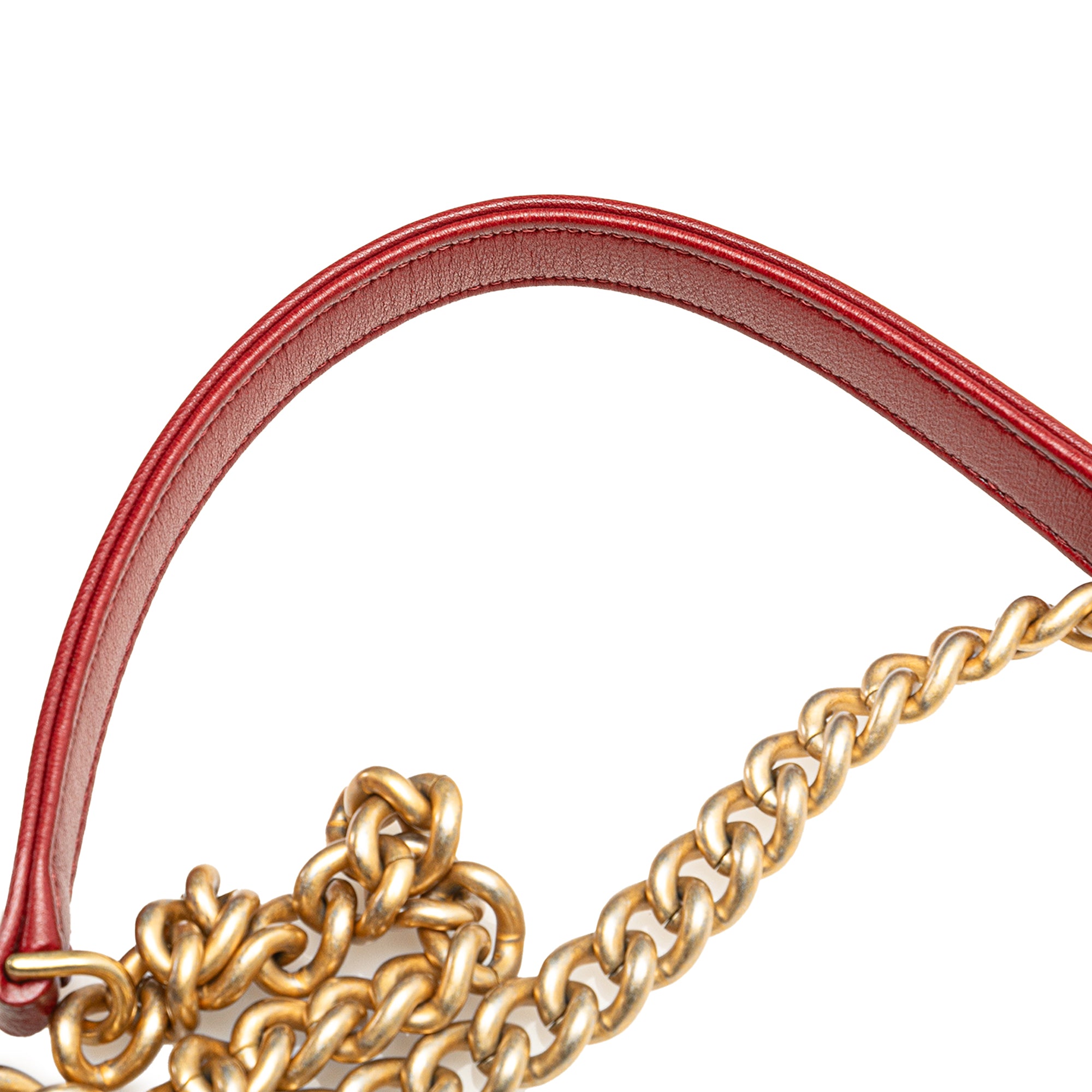 Chanel | Pre-Owned Paris Cosmopolite Medium Chevron Lambskin Bucket Bag | Red