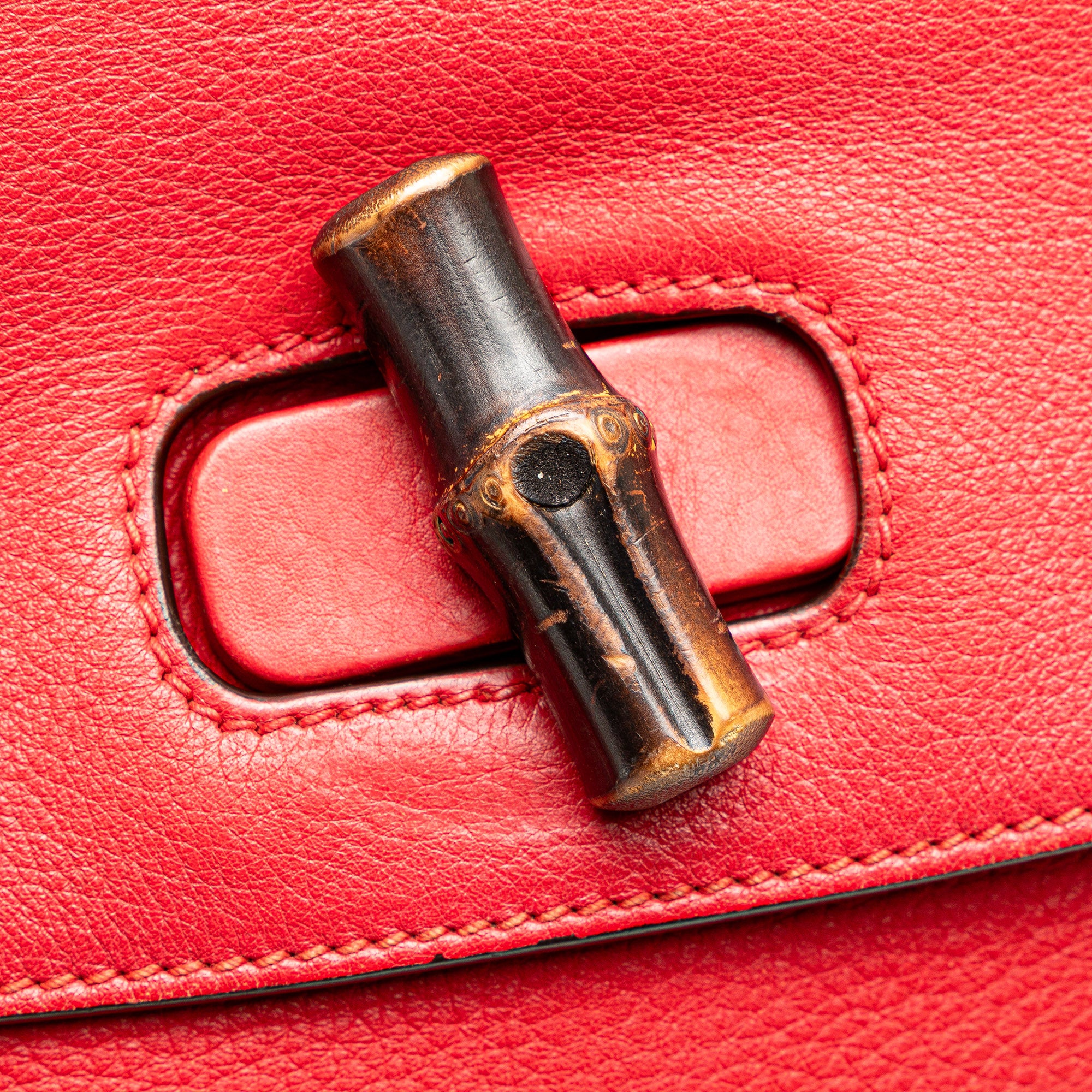Gucci | Pre-Owned Medium Leather Bamboo Daily Satchel | Red