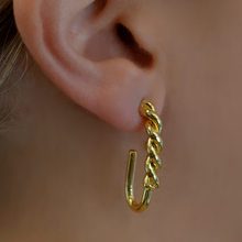 The Twisted Hook Hoop | 18K Yellow Gold-Plated