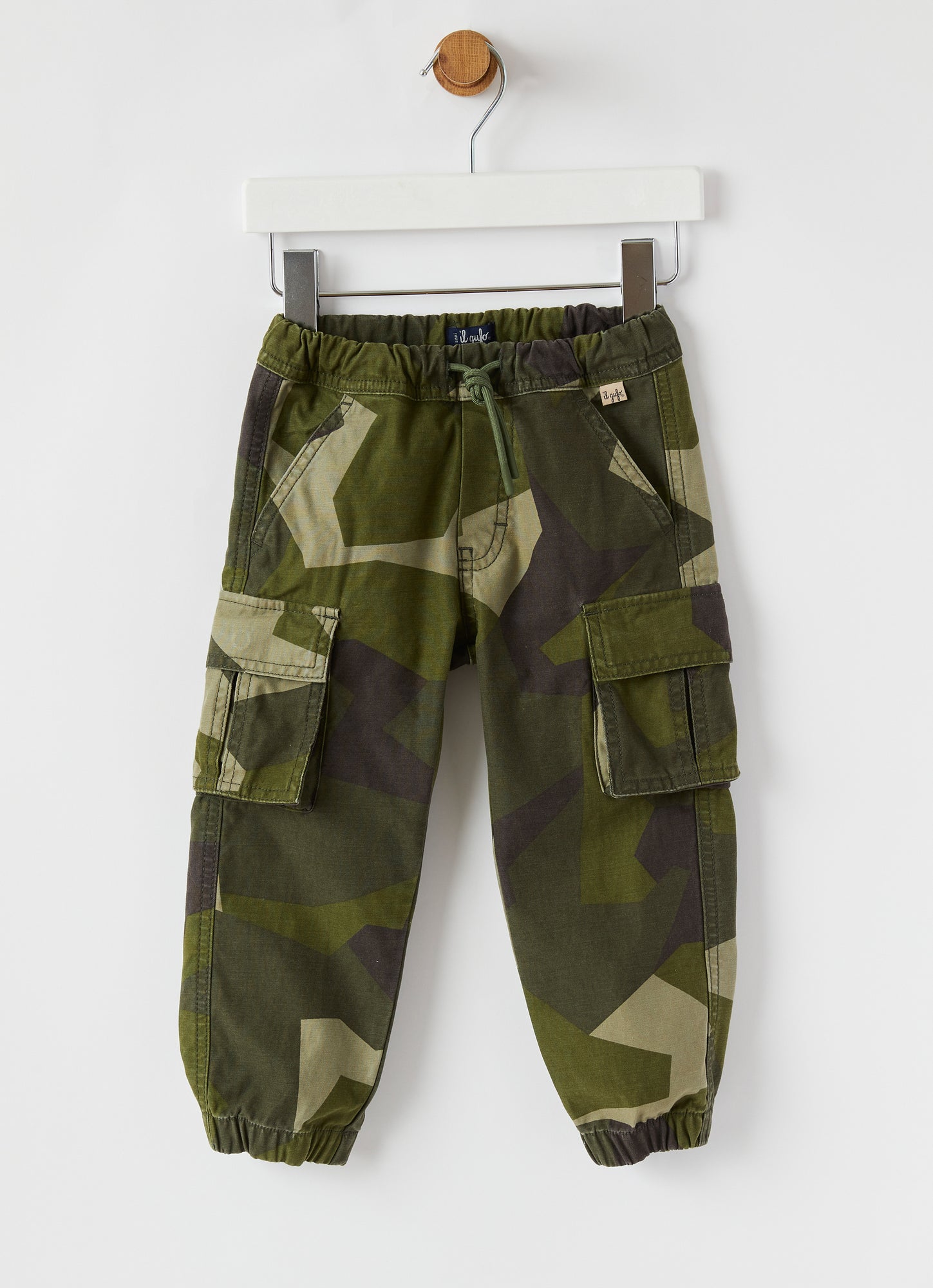 Geometric Camouflage Cargo Trousers | Verde Mimetico