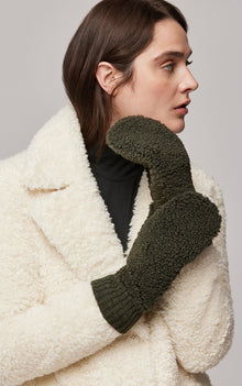 Alina Sustainable Faux Sherpa Puffer Mittens | Cedar