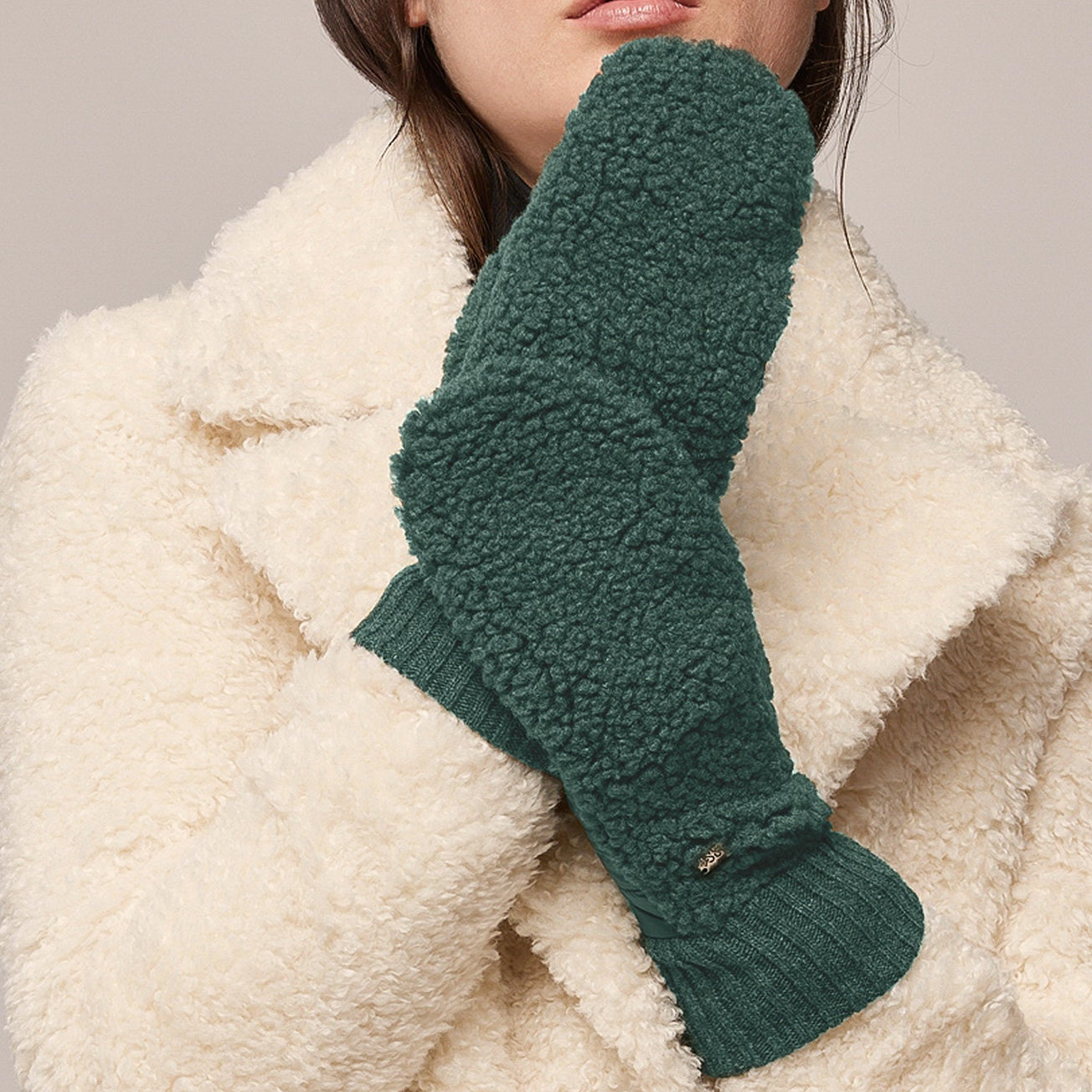 Alina Sustainable Faux Sherpa Puffer Mittens | Spruce