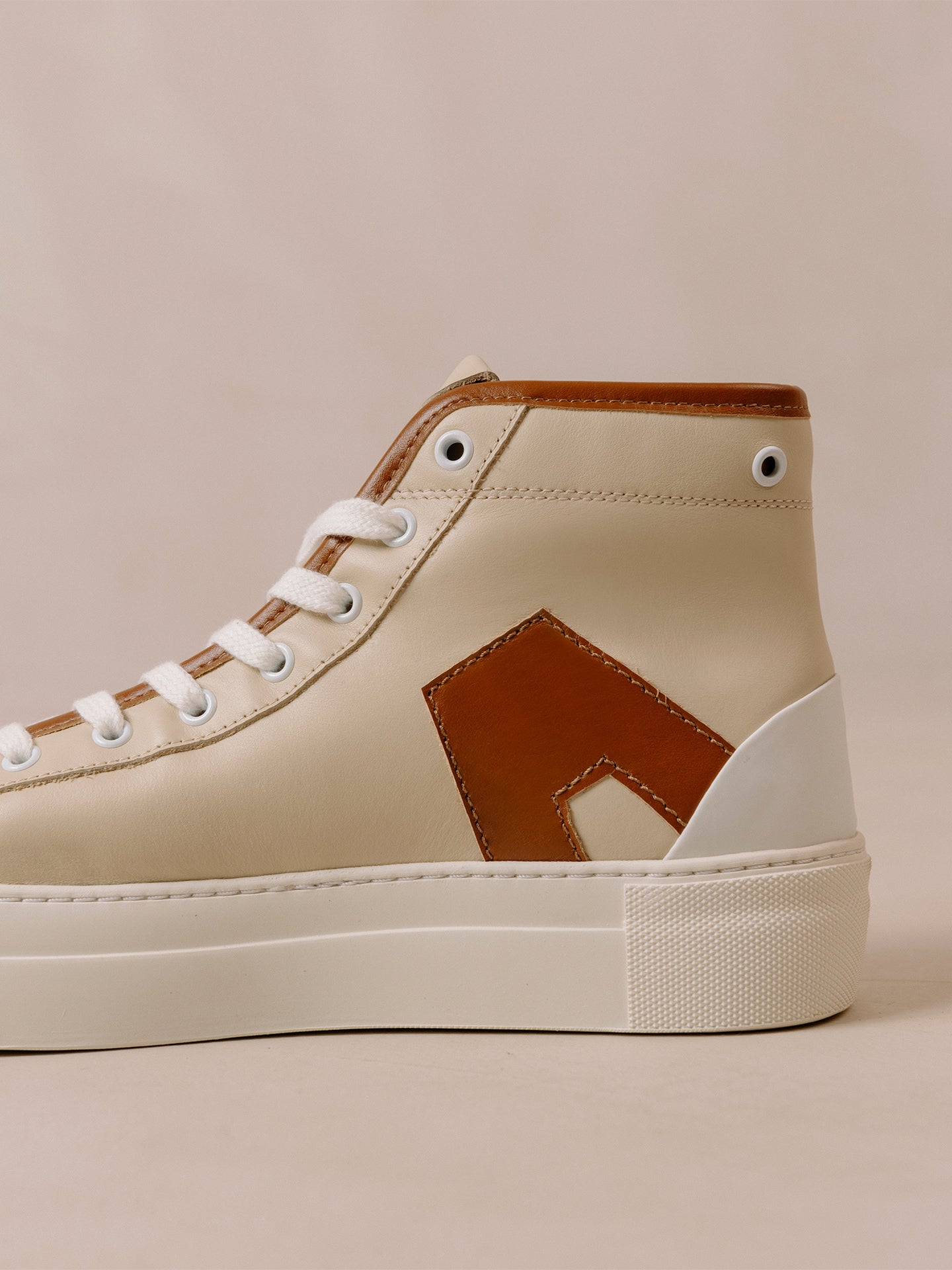 Alohas | TB.35 Sneakers | Cookie