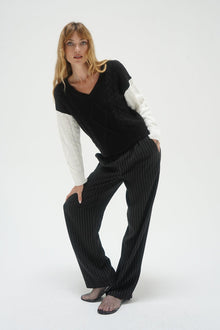 Women | Atticus V Neck Sweater | Ivory