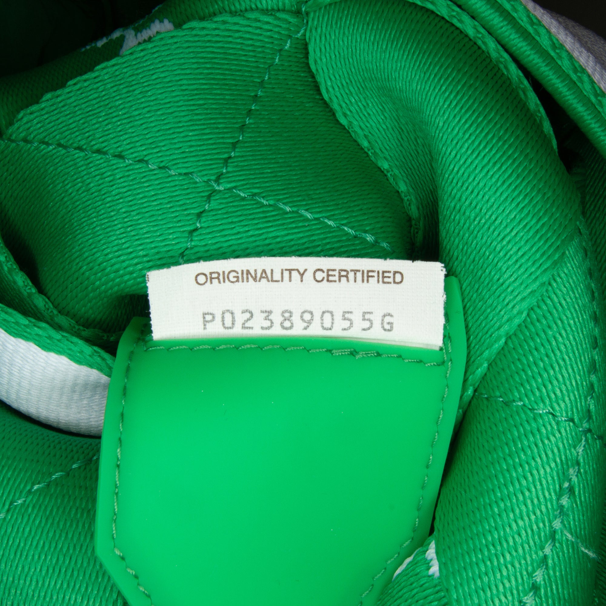 Bottega Veneta | Pre-Owned Canvas Intrecciato Webbing Cassette Crossbody | White