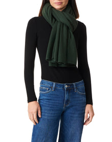 Amicale Cashmere | Women | Cashmere Feather Weight Travel Wrap | Green
